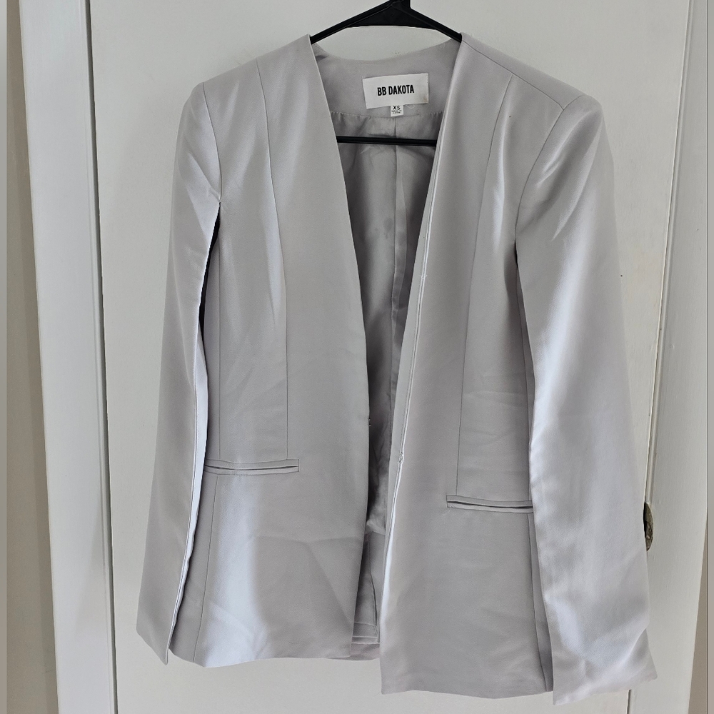 Bb Dakota Cape Blazer